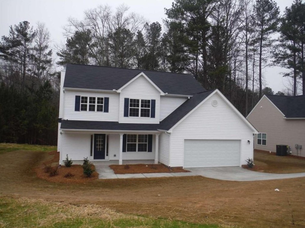 933 Roxeywood Dr, Winder, GA 30680