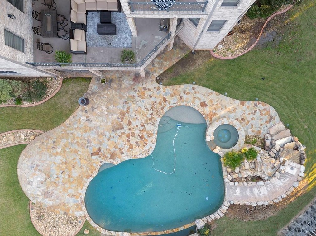 904 Carriage Path, Smyrna GA  30082-4761 exterior