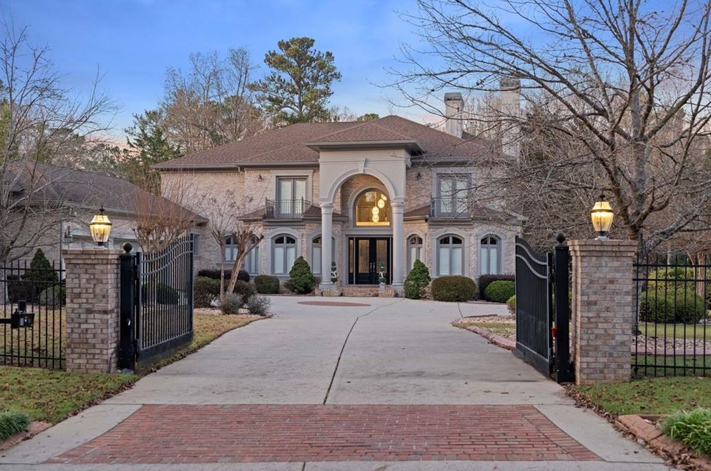 904 Carriage Path, Smyrna GA  30082-4761 exterior