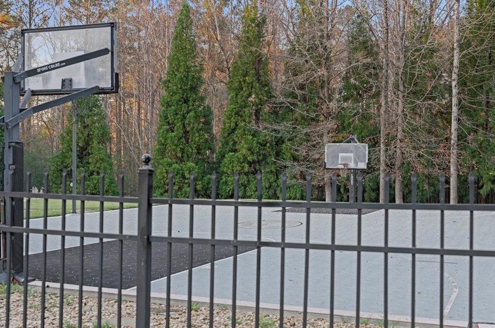 904 Carriage Path, Smyrna GA  30082-4761 exterior