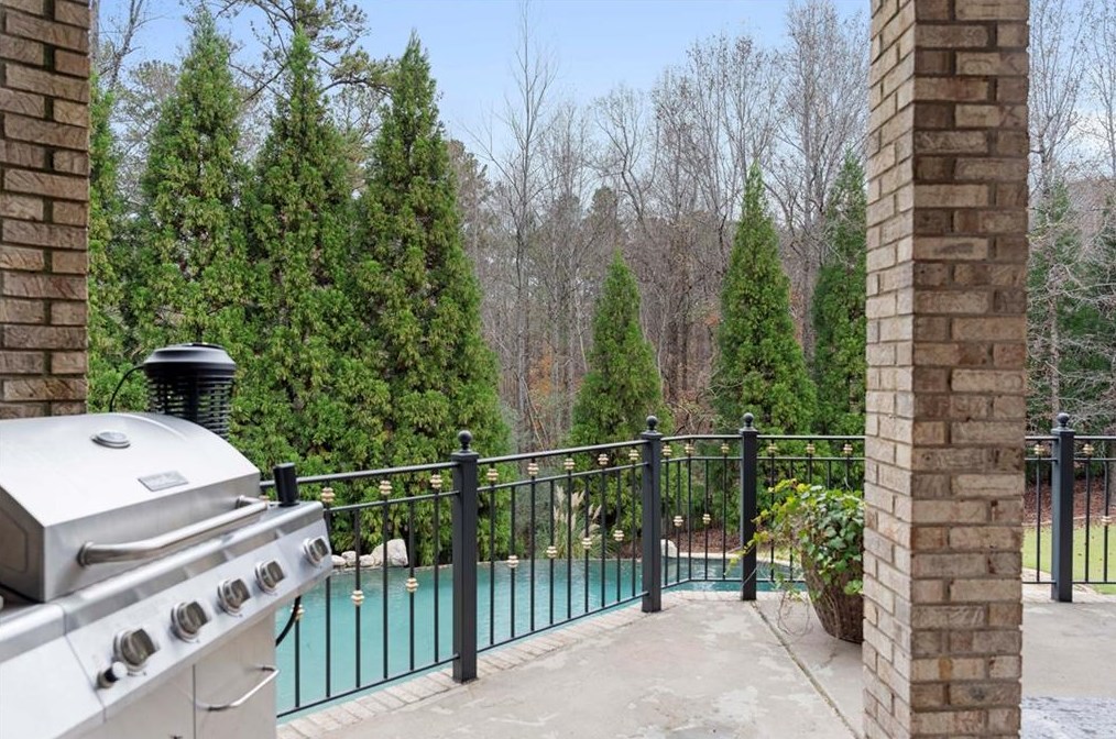 904 Carriage Path, Smyrna GA  30082-4761 exterior