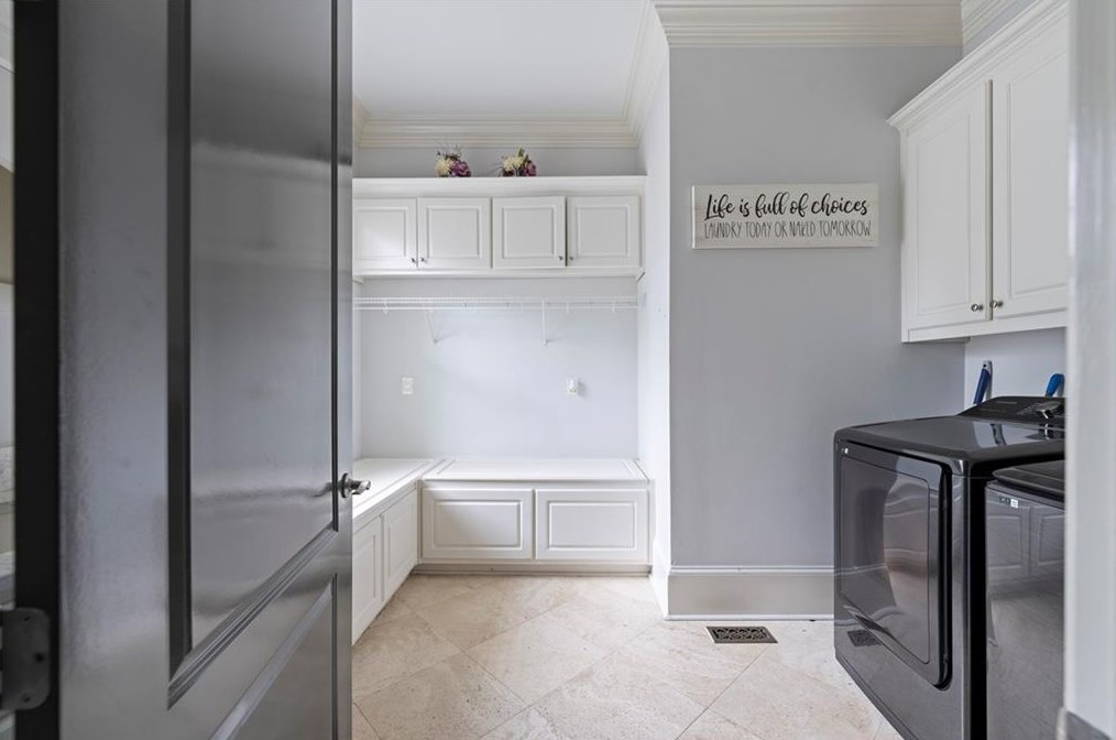 904 Carriage Path, Smyrna GA  30082-4761 exterior