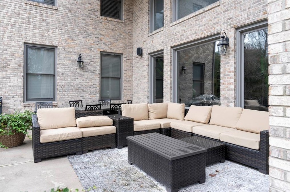 904 Carriage Path, Smyrna GA  30082-4761 exterior