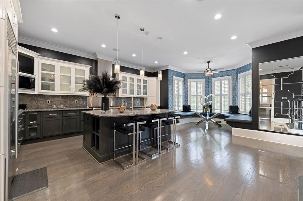 904 Carriage Path, Smyrna GA  30082-4761 exterior