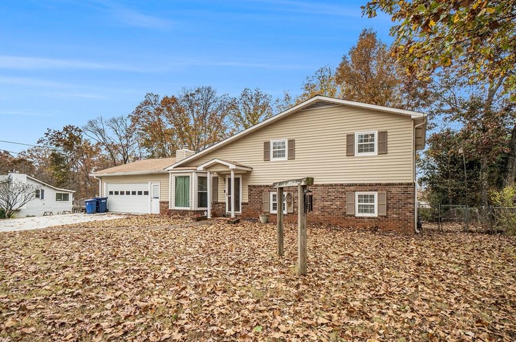 5838 Macedin Dr, Douglasville, GA 30135-4042