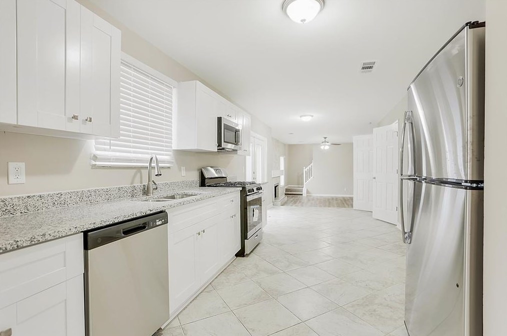 3207 Clifton Farm Dr, Decatur GA  30034-3710 exterior