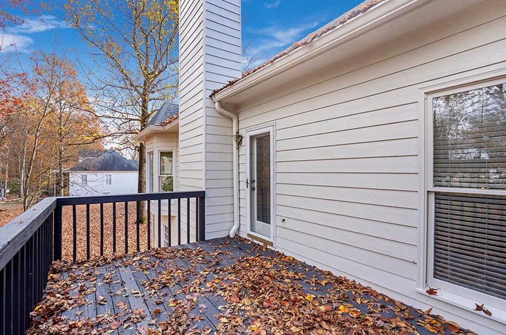 1505 Peachcrest Dr, Lawrenceville GA  30043-2875 exterior