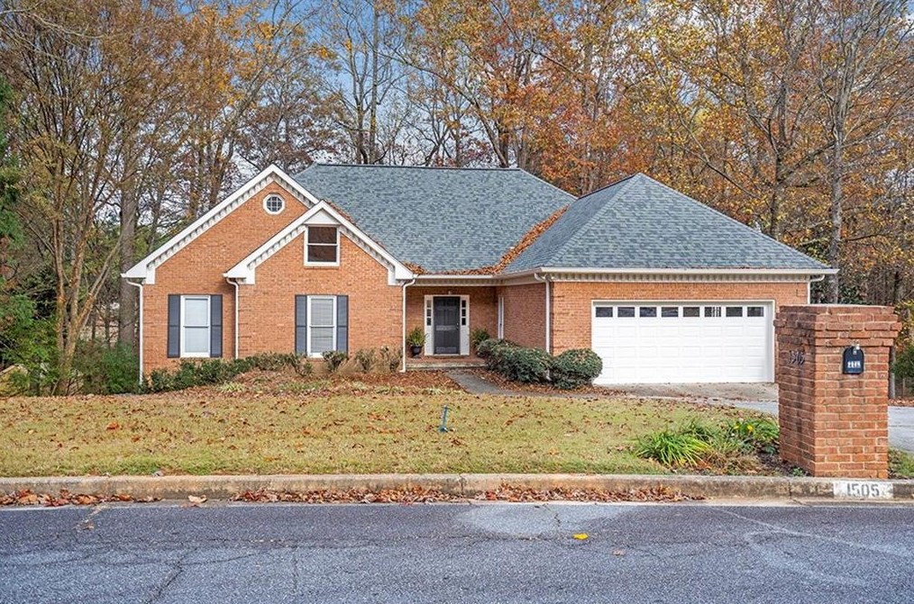 1505 Peachcrest Dr, Lawrenceville GA  30043-2875 exterior