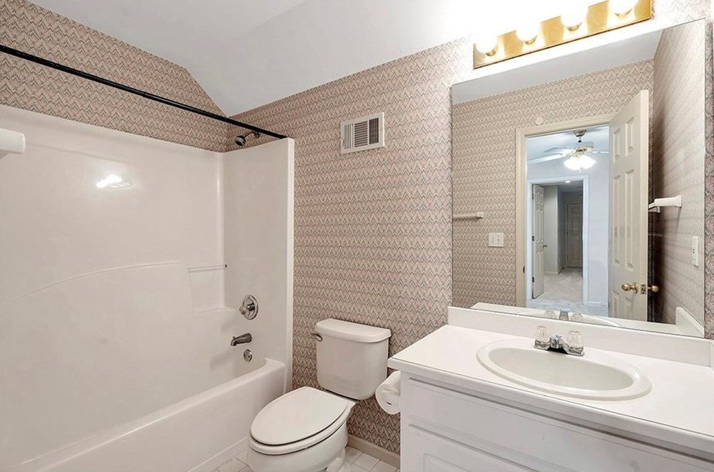 1505 Peachcrest Dr, Lawrenceville GA  30043-2875 exterior