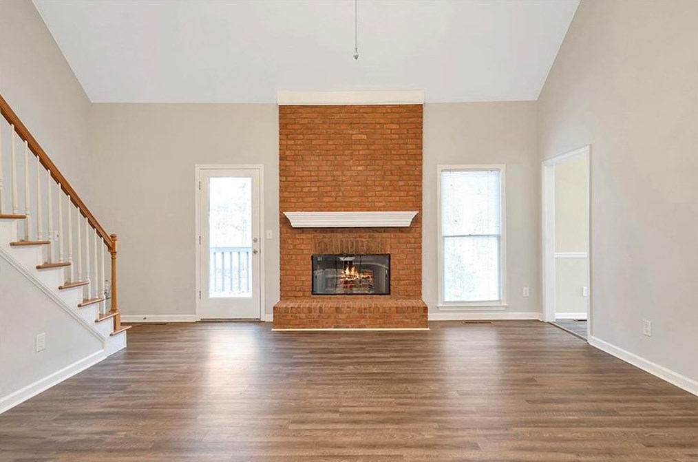 1505 Peachcrest Dr, Lawrenceville GA  30043-2875 exterior