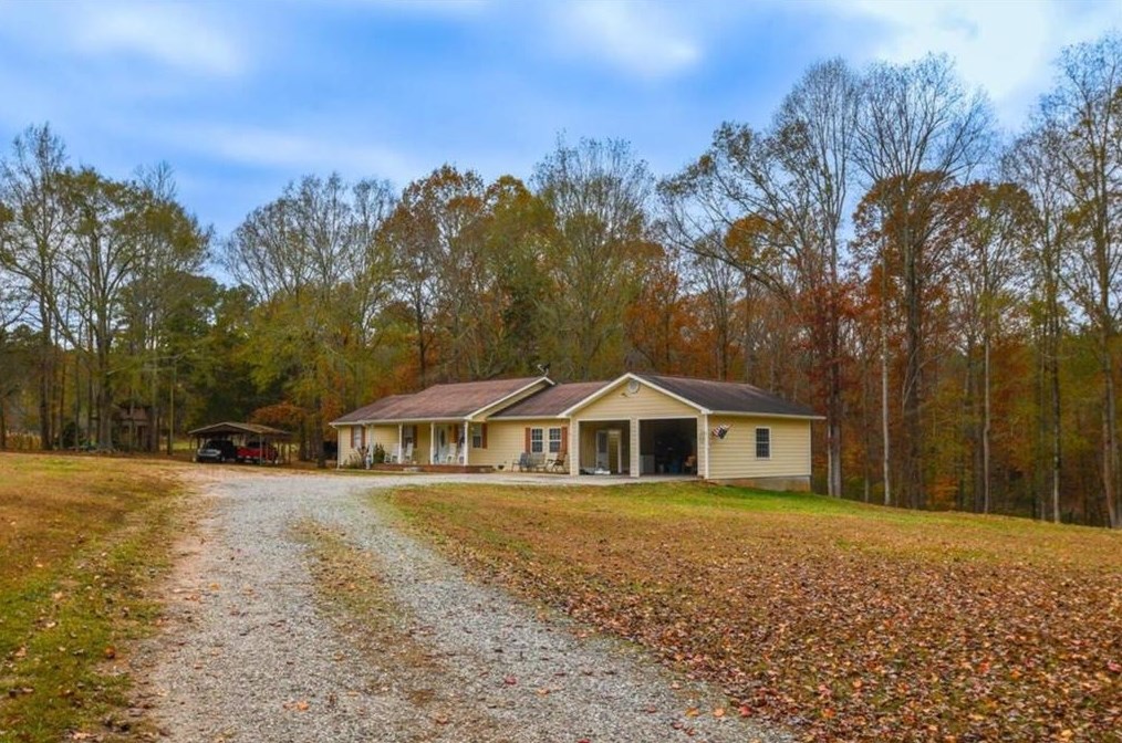 567 Bennett Cemetery Rd, Jefferson, GA 30549-2384
