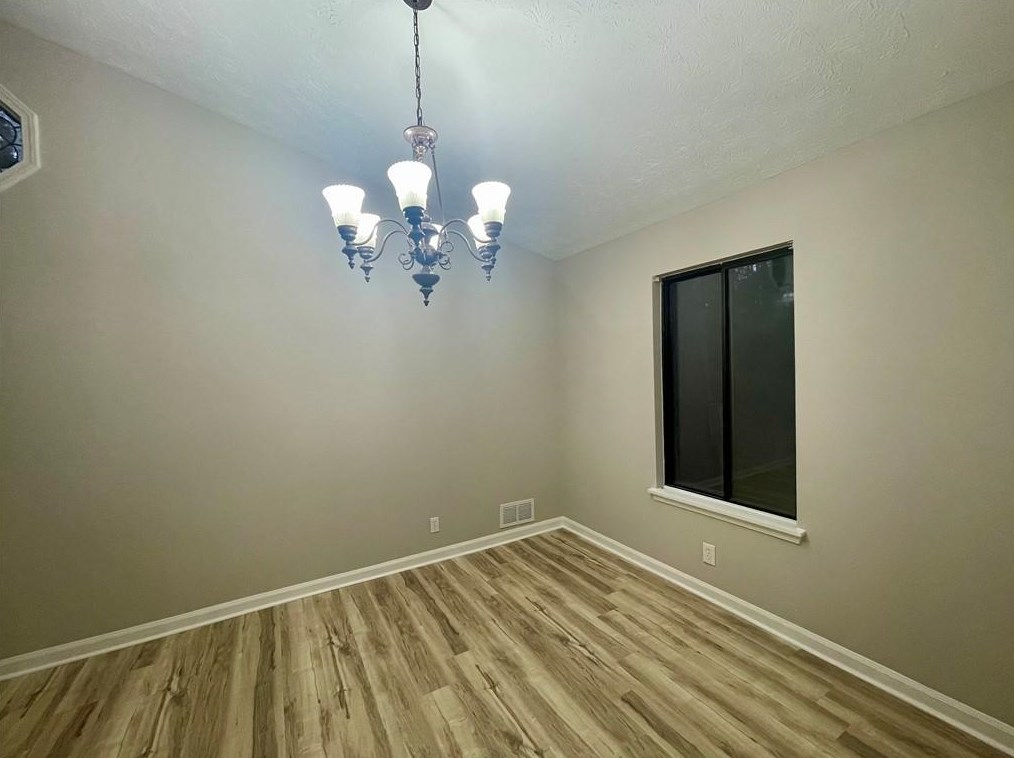 545 Windsor Ct, Lawrenceville, GA 30046