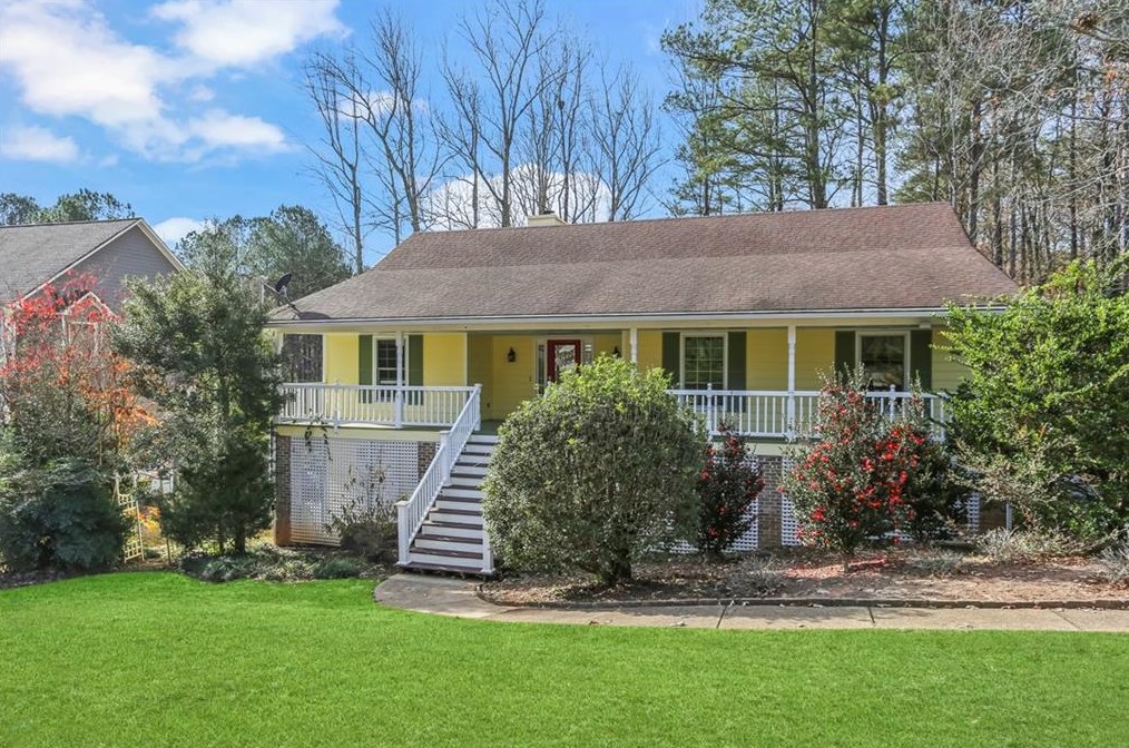 2371 Battle Forest Dr, Marietta, GA 30064-2630