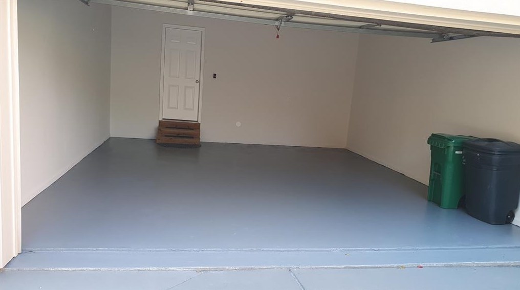 2550 Manor Walk, Decatur GA  30030-1659 exterior