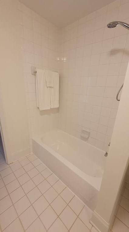 2550 Manor Walk, Decatur GA  30030-1659 exterior