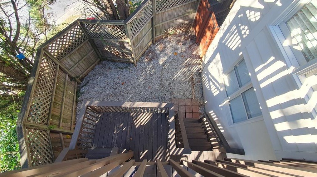 2550 Manor Walk, Decatur GA  30030-1659 exterior