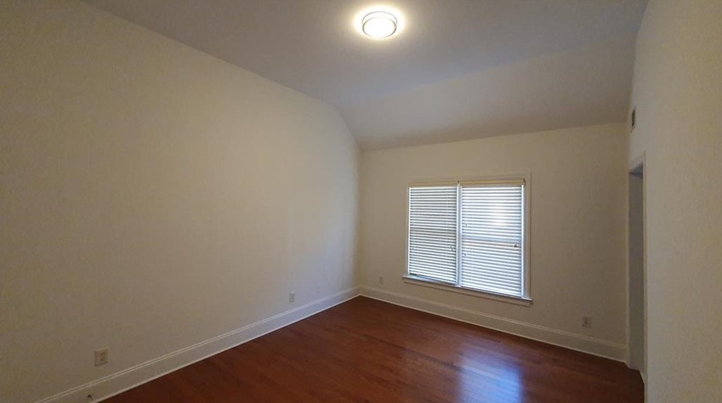 2550 Manor Walk, Decatur GA  30030-1659 exterior