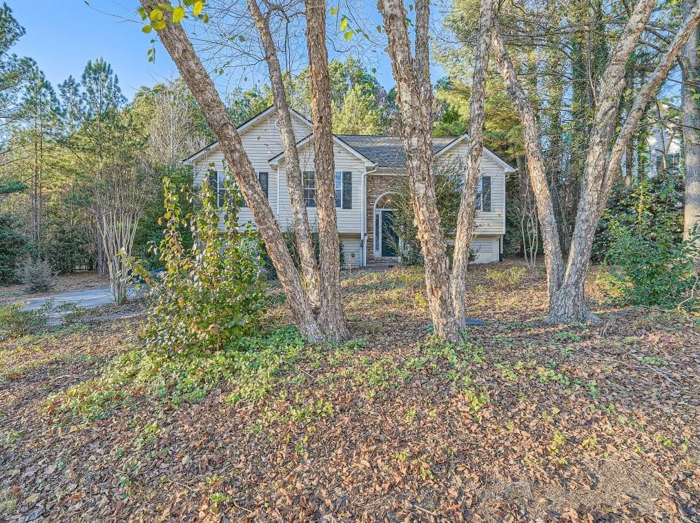 2082 Amberly Crossing Ln, Dacula, GA 30019