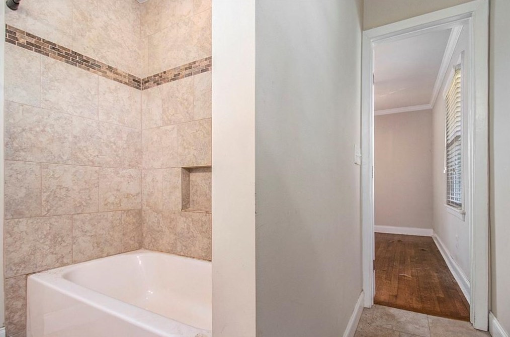 1916 Valencia Rd, Decatur GA  30032-5272 exterior