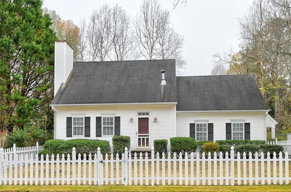 205 Park Bridge Ln, Roswell, GA 30075