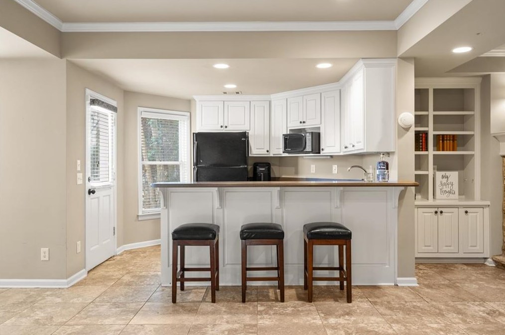 340 Falls Point Trl, Alpharetta GA  30022-8470 exterior