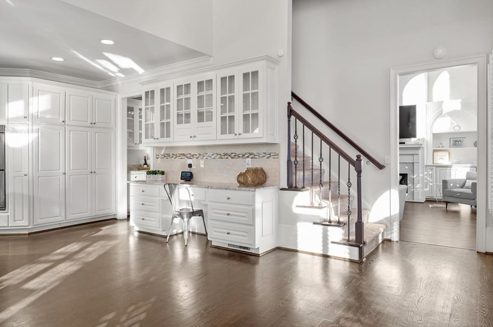 340 Falls Point Trl, Alpharetta GA  30022-8470 exterior