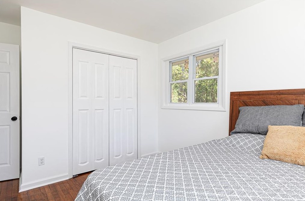 1985 Glen Echo Dr, Decatur GA  30032-5129 exterior