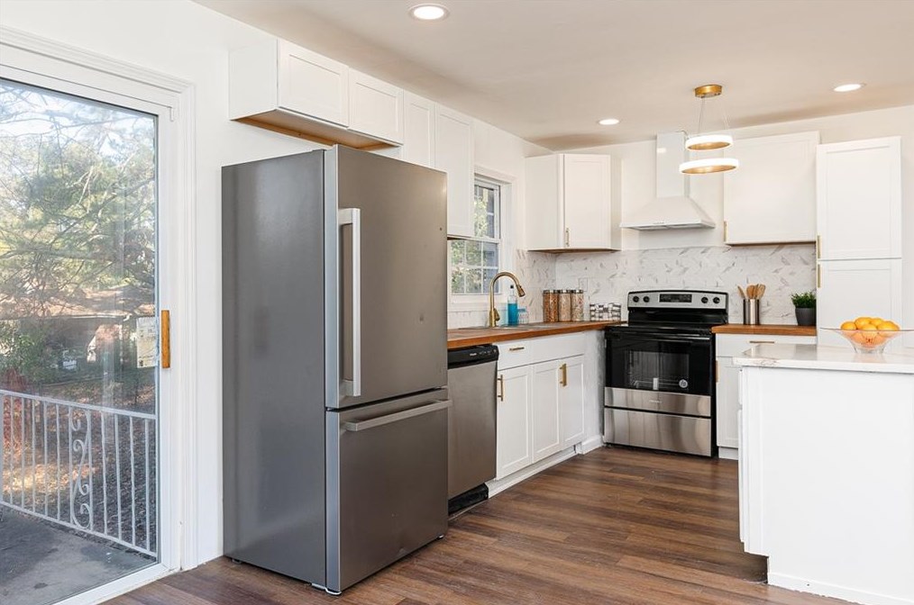 1985 Glen Echo Dr, Decatur GA  30032-5129 exterior