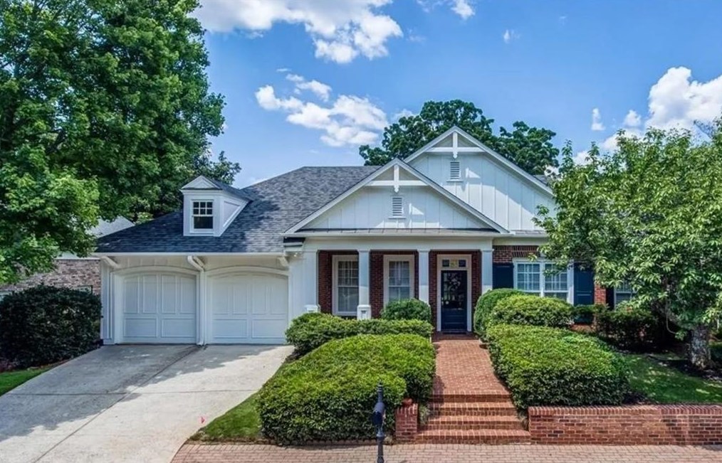 2143 Spring Hill Ct, Smyrna, GA 30080-8695