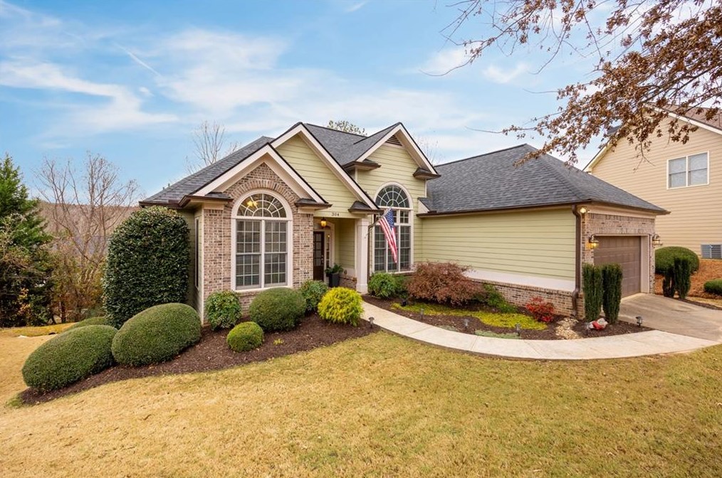 304 Cabinwood Trl, Holly Springs, GA 30115-1311