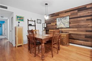 1472 Crossing Cir, Atlanta GA  30329-3568 exterior