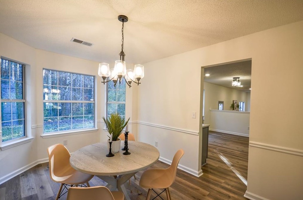 2305 Creekview Trl, Decatur GA  30035-3651 exterior