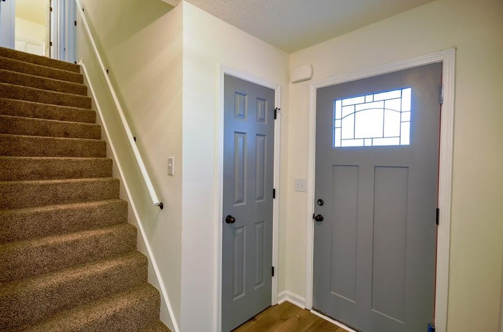 2305 Creekview Trl, Decatur GA  30035-3651 exterior