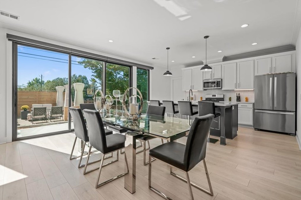 2357 Preston Park Ct, Decatur GA  30032-5200 exterior