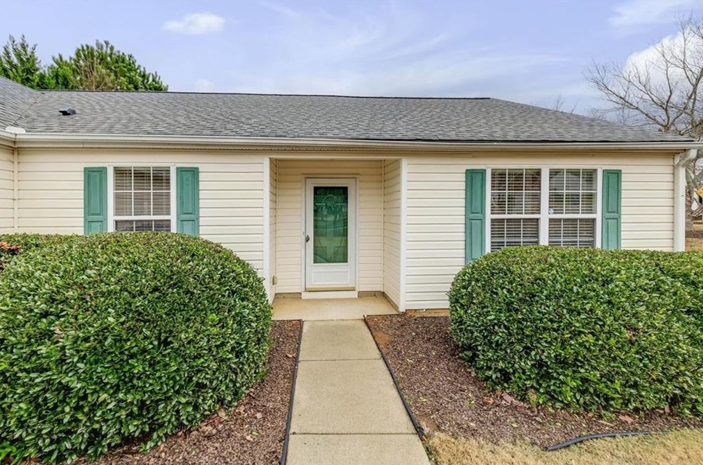 1012 River Plantation Dr, Holly Springs, GA 30188-2382