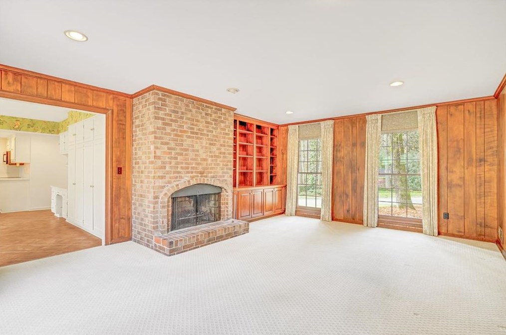 4975 Vernon Springs Dr, Atlanta, GA 30338-4650