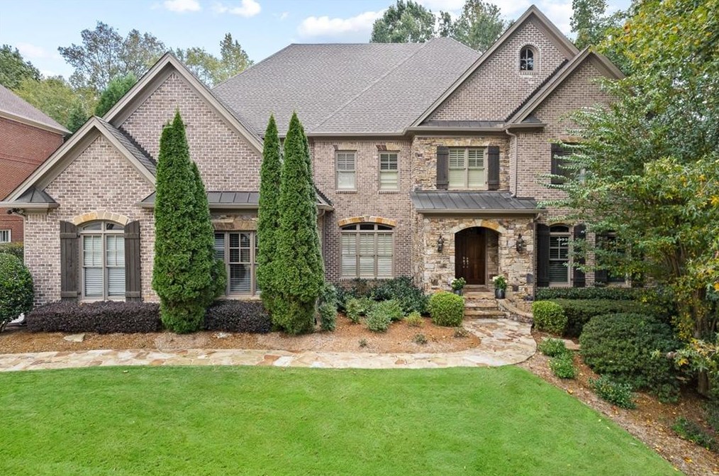 5090 Riverside Park Dr, Roswell, GA 30076
