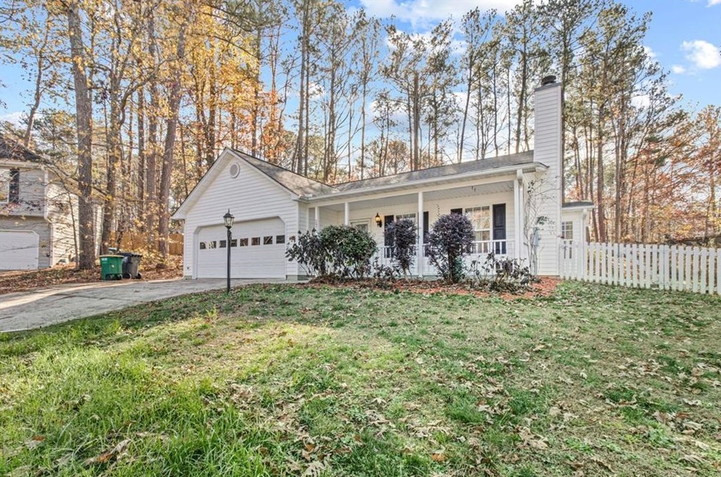 2979 Trotters Crest Dr, Lithonia, GA 30039-6226