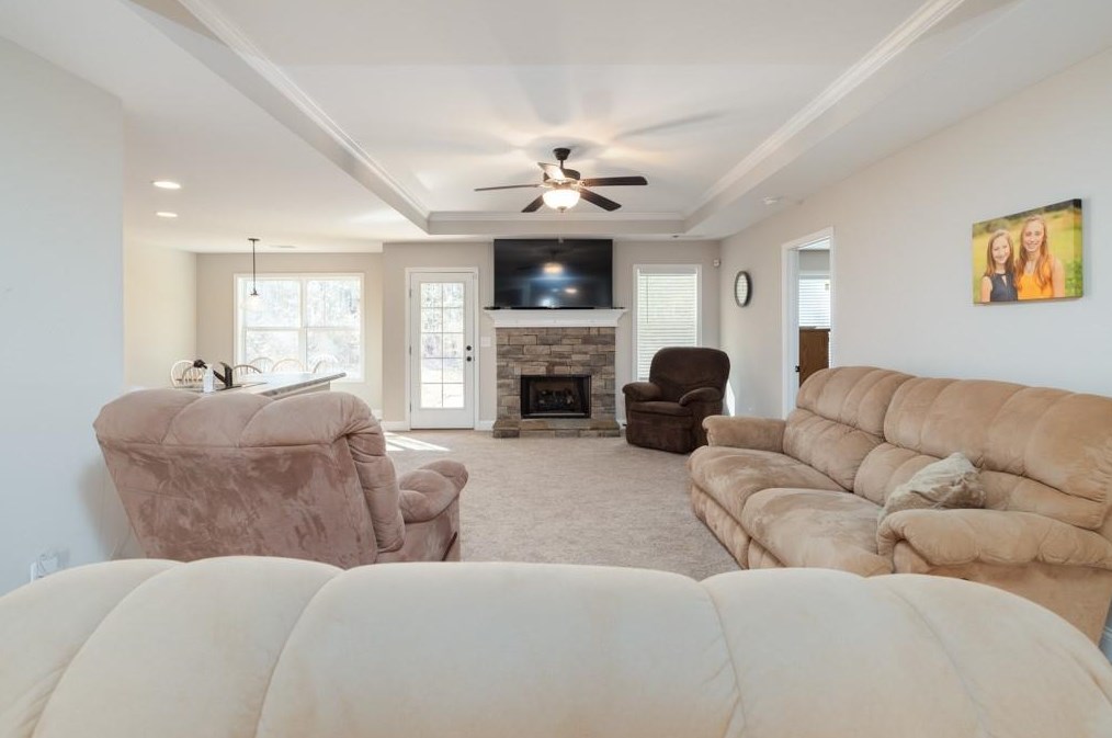 406 Belmont Park Dr, Commerce, GA 30529