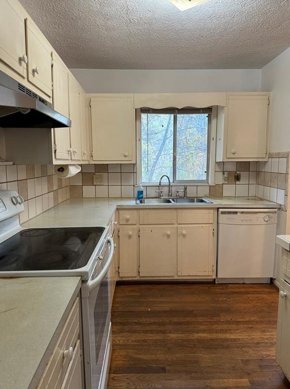 6422 Birch Glen Dr, Norcross, GA 30093-1403