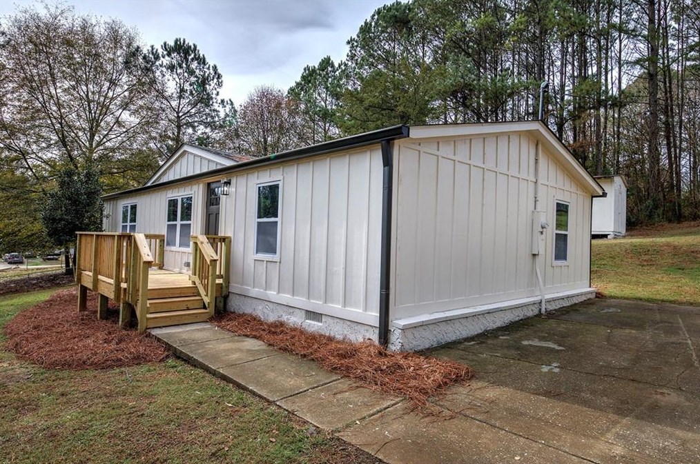58 Mill Creek Rd, Hiram, GA 30141-5151