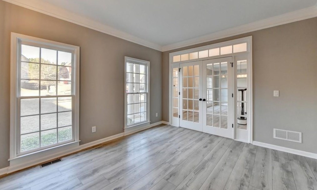 2184 Huntcrest Way, Lawrenceville GA 30043-8126 exterior