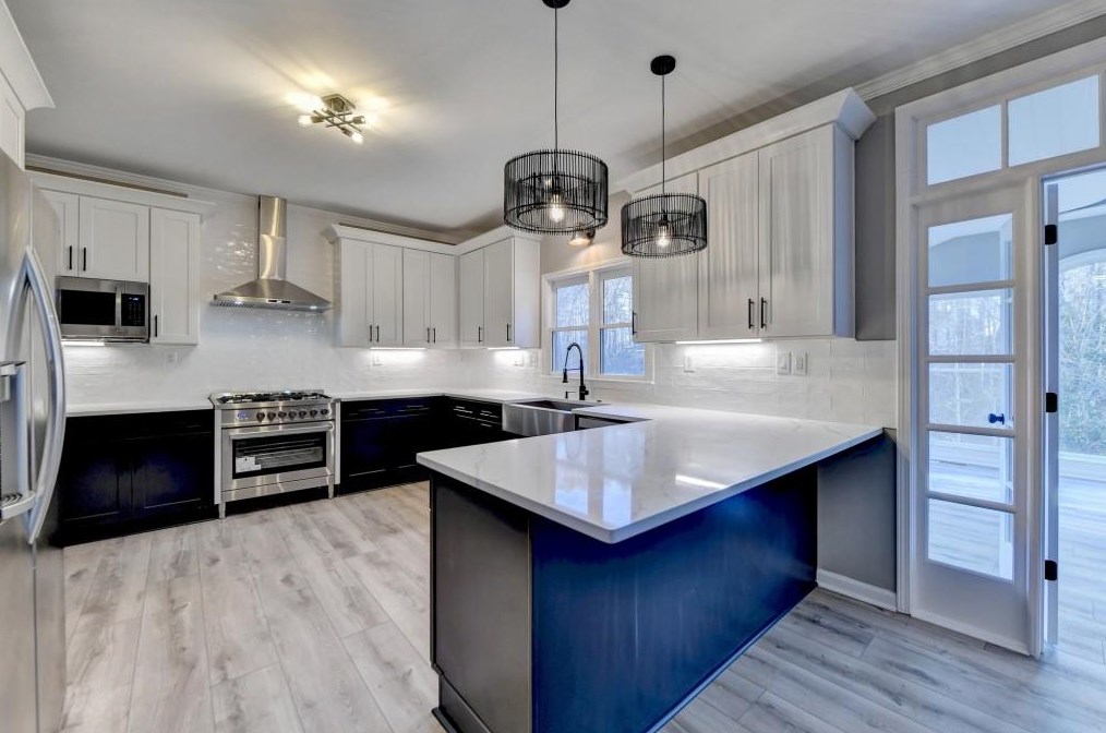 2184 Huntcrest Way, Lawrenceville GA 30043-8126 exterior