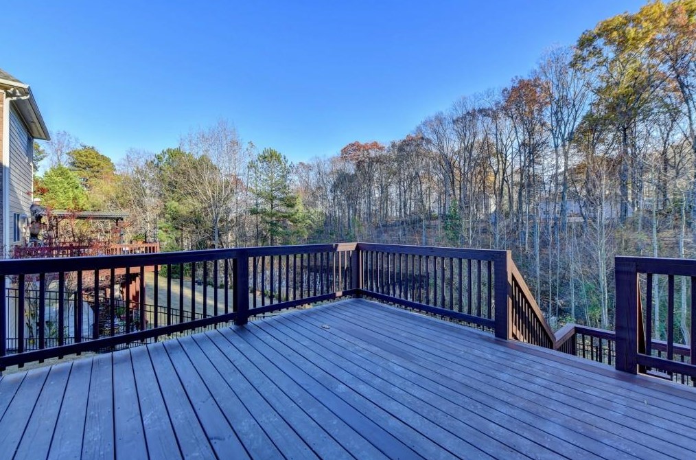 2184 Huntcrest Way, Lawrenceville GA 30043-8126 exterior