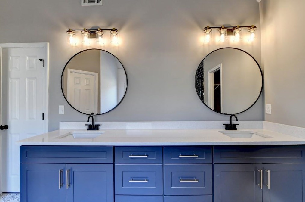 2184 Huntcrest Way, Lawrenceville GA 30043-8126 exterior