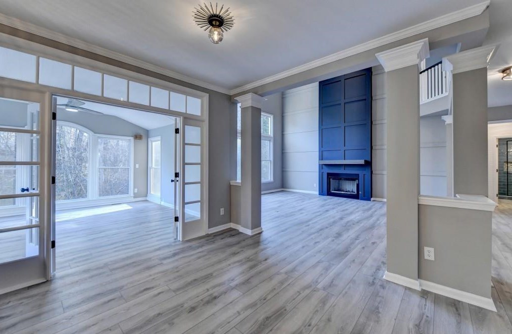 2184 Huntcrest Way, Lawrenceville GA 30043-8126 exterior