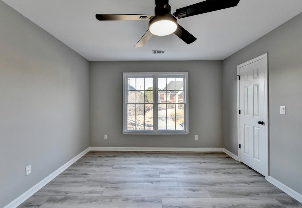 2184 Huntcrest Way, Lawrenceville GA 30043-8126 exterior