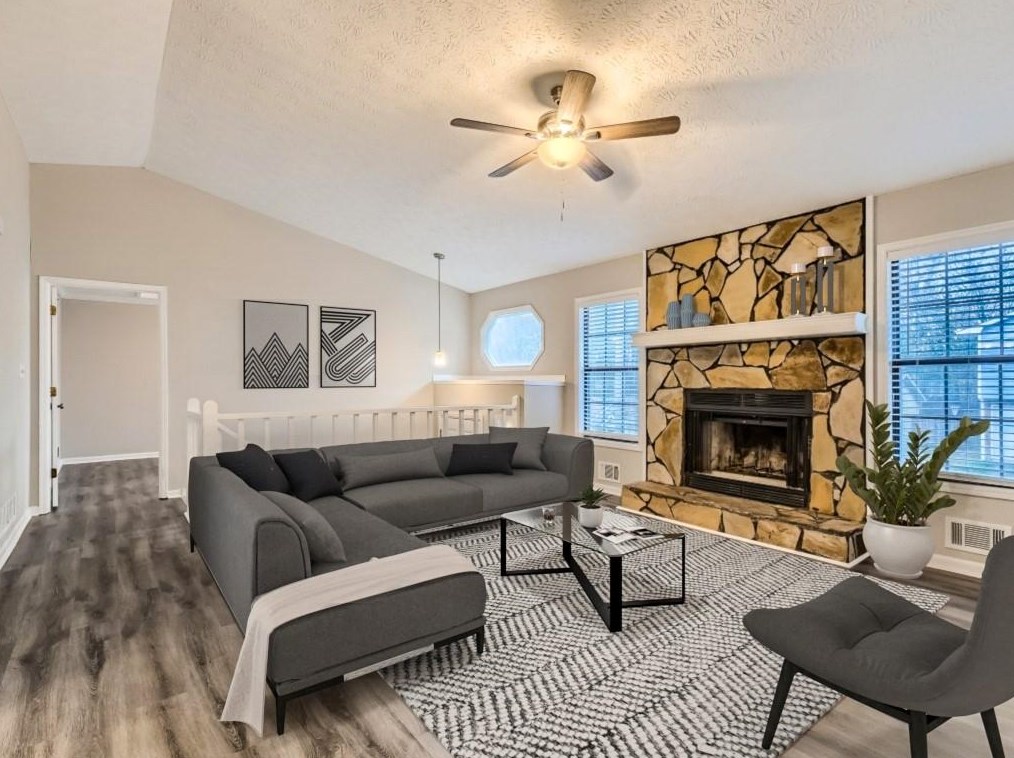 6298 Phillips Creek Dr, Lithonia, GA 30058-8909