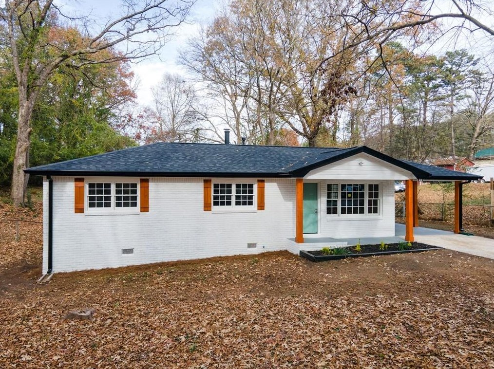 4597 Clare Ln, Lithia Springs, GA 30122-1617