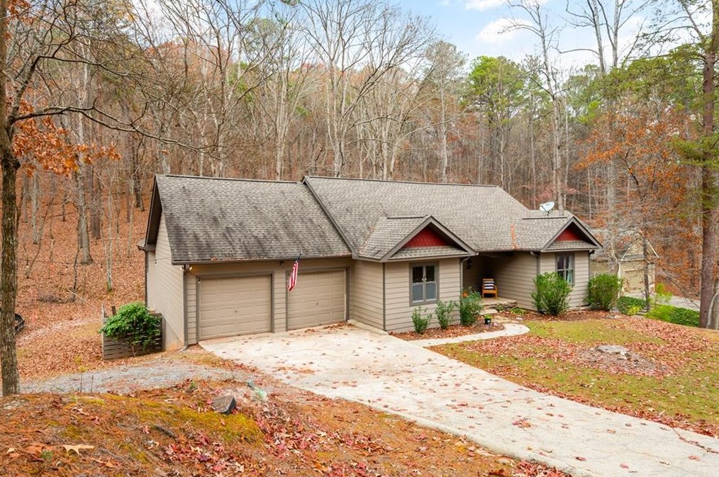 246 Lakewood Dr, Waleska, GA 30183